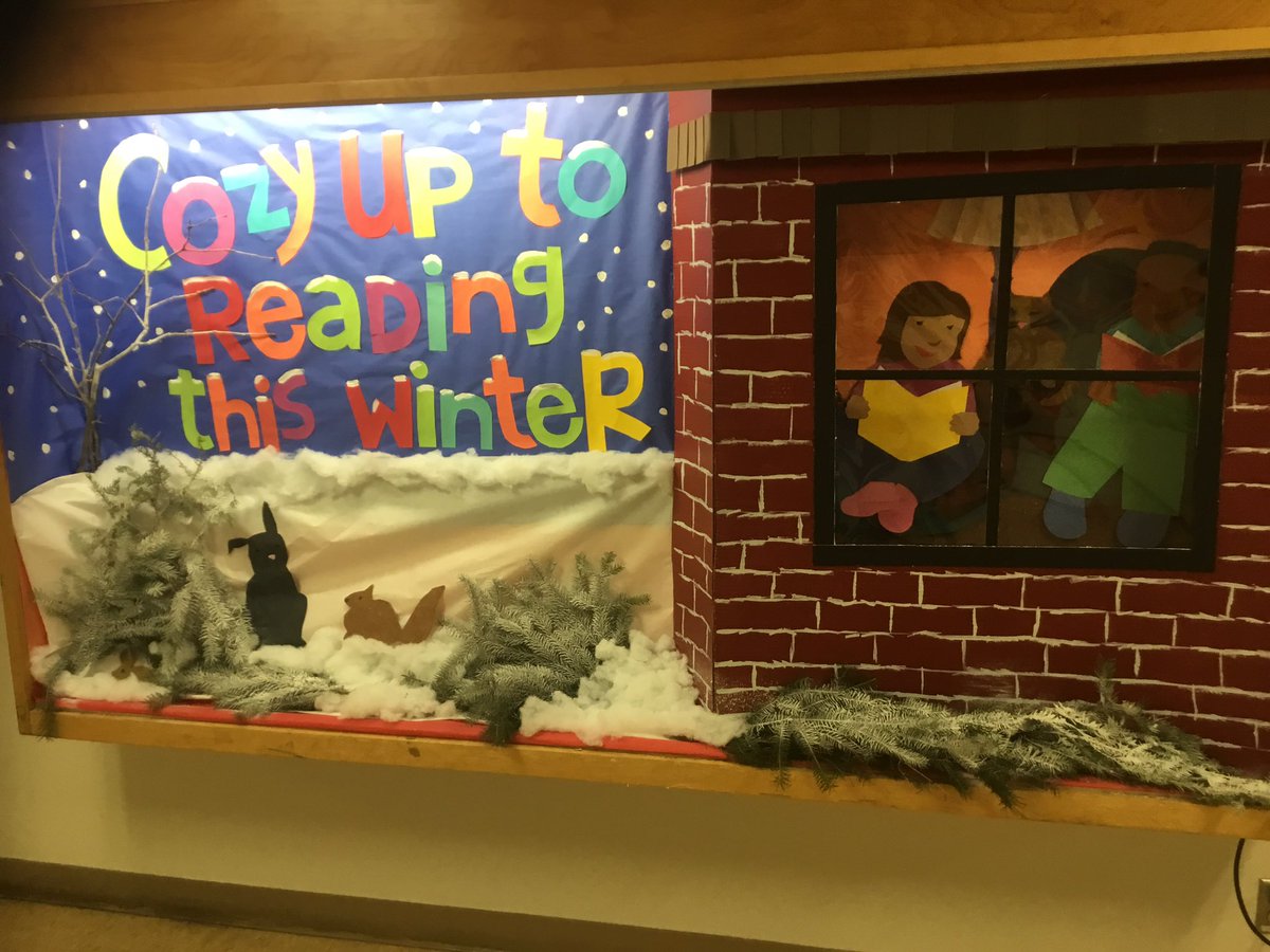 #EXPOelementarty bulletin boards are on point.  Thank you EXPO volunteers!  #readingrocks