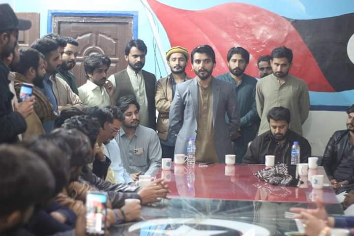 IshtiaqBrohi's tweet photo. SPSF President @psfmansoor, SPSF  General Secretry @murad_lala chaired meeting of Provincial, Divisional candidates of PSF. Agenda was Liaquat Bagh Jalsa on 12th Martyrdom Anniversary of SMBB. InshaAllah SPSF will participate in huge number.

#chalorawalpindichalo https://t.co/Yq3DsE52CF