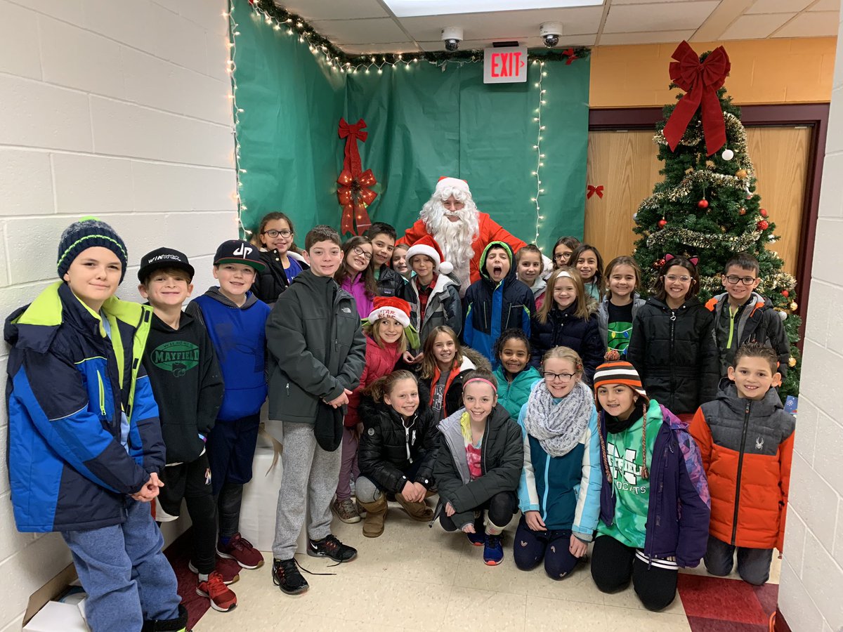 Mrs. Sanelli tweet media