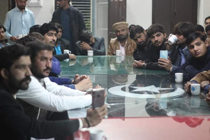 IshtiaqBrohi's tweet photo. SPSF President @psfmansoor, SPSF  General Secretry @murad_lala chaired meeting of Provincial, Divisional candidates of PSF. Agenda was Liaquat Bagh Jalsa on 12th Martyrdom Anniversary of SMBB. InshaAllah SPSF will participate in huge number.

#chalorawalpindichalo https://t.co/Yq3DsE52CF