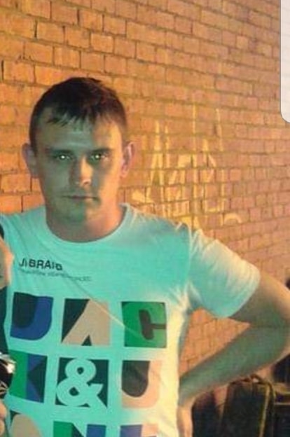 JamesLeake85's tweet photo. MISSING PERSON: Missing from #Leigh area, a very old friend hasn't been seen for a few weeks now and obviously people close to him are beyond concerned. We've had possible sightings of ANTHONY WILKINSON in #Atherton and a possible link to #Salford. Please Share - Thank You <3 https://t.co/o4fazOIaQD