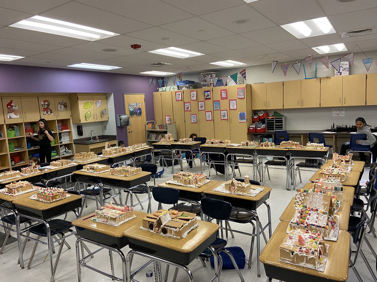 And that’s a wrap on Great Gingerbread 2019 <a href="/Mrs_DeFortuna/">Allison DeFortuna</a> <a href="/Willow_Dale_ES/">Willow Dale Elementary School</a> @Centennial_SD