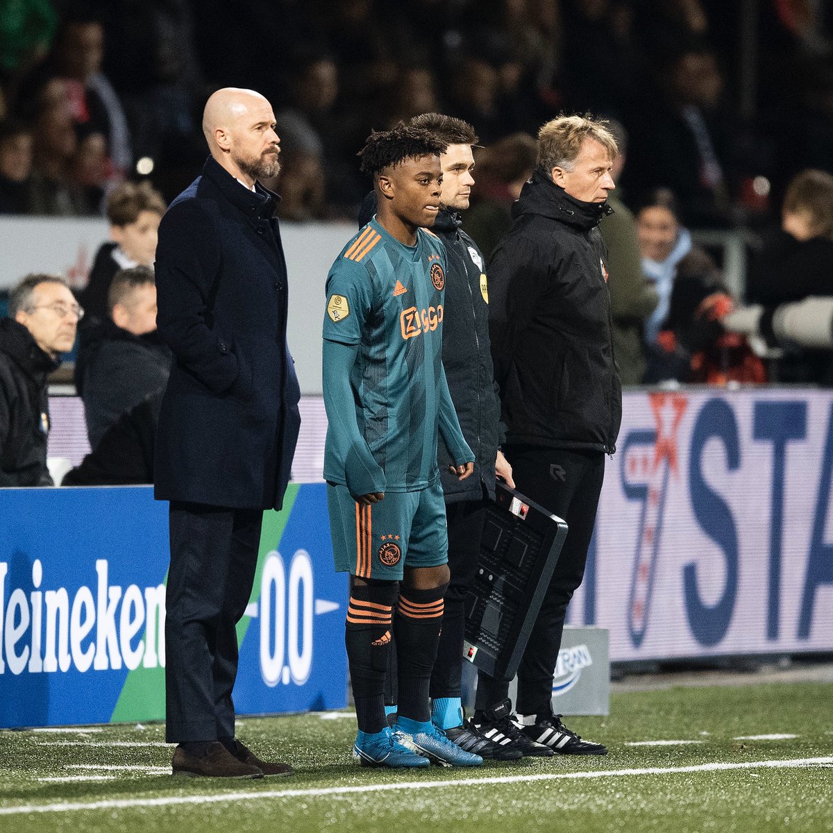 AFCAjax's tweet photo. From the youth, #ForTheFuture 😍
Deserved Sontje Hansen! 👏 https://t.co/kiF1MuHFnf