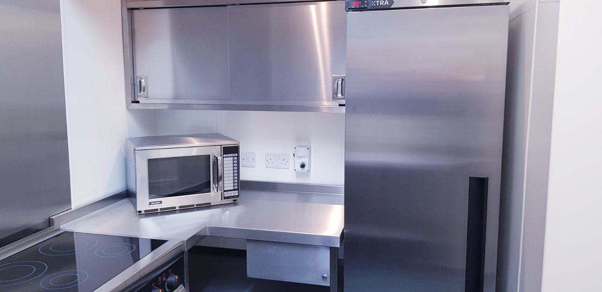 Turn-key commercial kitchen refurb now complete at Charlton Kings Care Home in Cheltenham @er_moffat @MechlineLtd @maidaid @RATIONAL_AG @LincatLtd @FosterRef @RegaleMicrowave @GenieInteriors @AltroFlooring