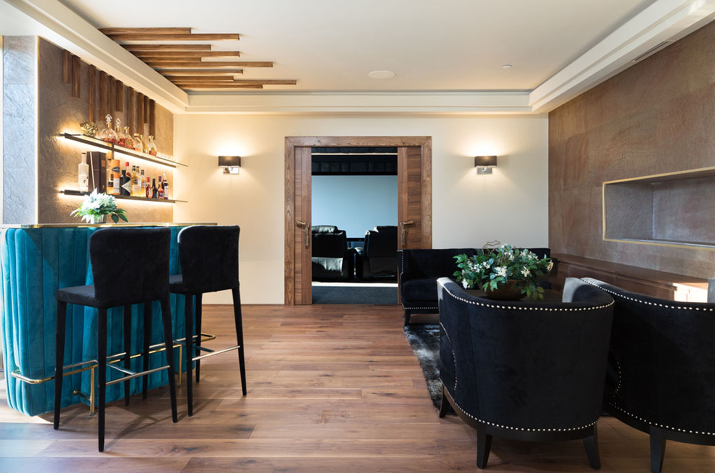 Received more images from our friend Harry Cooper, thanks again Harry! All enquries to sophie@guyphoenix.com 

#GuyPhoenix #GuyPhoenixHomes #Luxury #TrueLuxury #Hermitage #Edwalton