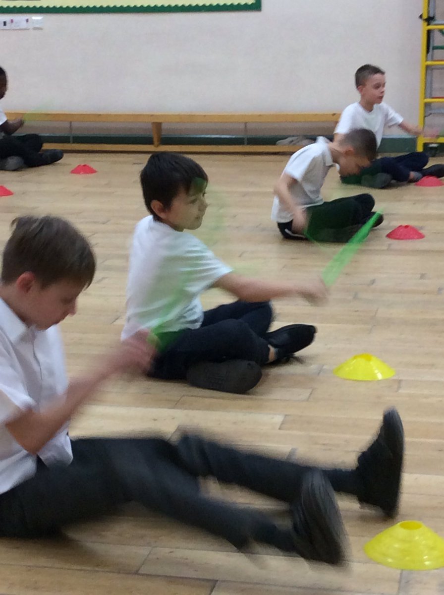 Lakeside_school's tweet photo. Rocks Fitness rocking a fantastic Generation Pound session this afternoon with our awesome Year 6 children! #fun #fitness #generationpound #littlerockstars https://t.co/nzqj0zZoxn