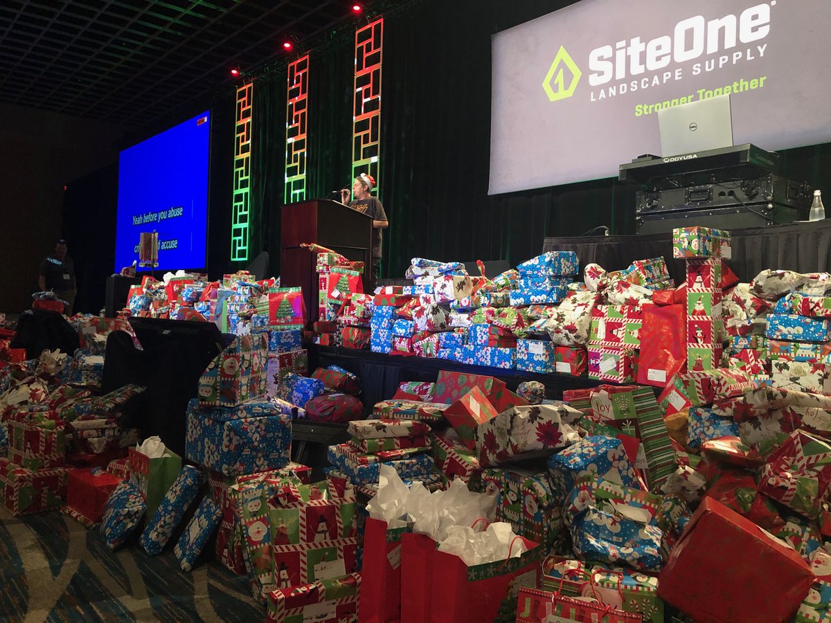 SiteOneSupply's tweet photo. Last night, our associates and supplier partners in Orlando helped wrap approximately 1,500 gifts for The Rosen Foundation which supports families in need with educational and child care resources in the Central Florida area. Thank you to all who participated! https://t.co/UTJP9NgFPv