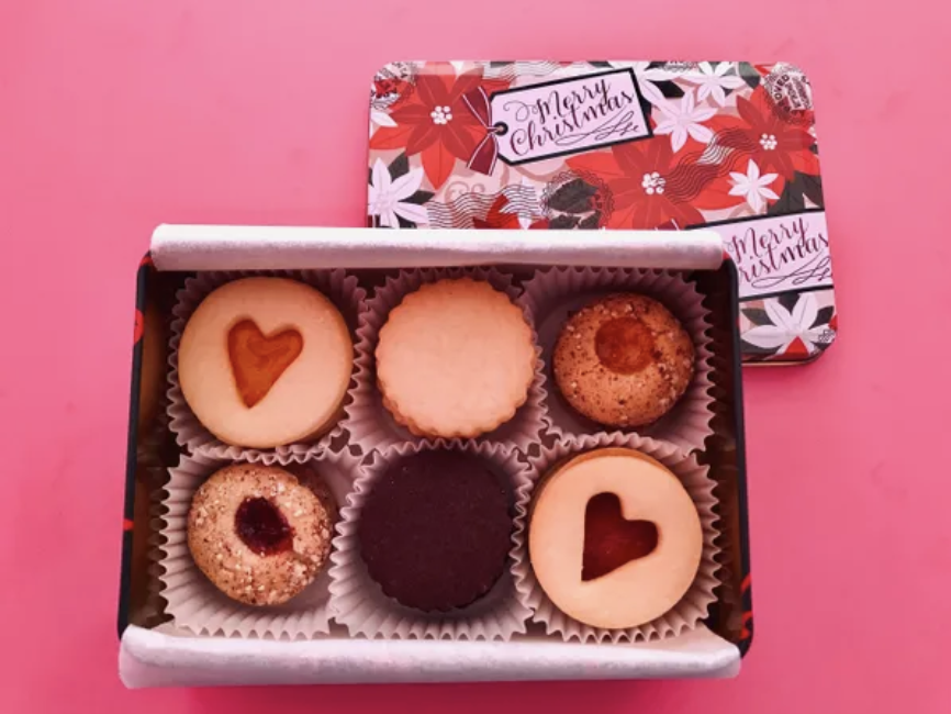 New this year: A Mini Classic Collection in served in a festive Holiday tin — a perfect gift for the cookie lover in your life! #cookies #giftsforhim #giftsforher