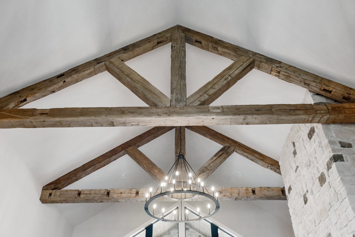 fairmontCustHms's tweet photo. When it comes to interior design, reclaimed wood can be used anywhere that new wood products can be installed. It brings instant depth and character to any room. https://t.co/33GIVXFVsA #reclaimedwood #cusomthomesfulshear #customhomesfulbrook #customhomeskaty #designbuildhomes https://t.co/qyox63VGV4