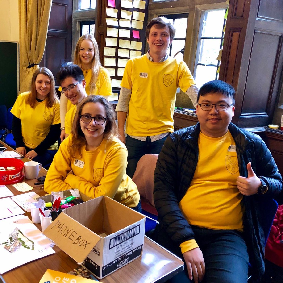 TrinityOxford's tweet photo. And that's a wrap! #OxInterview period is over! Thanks to all the candidates who joined us and gave it their best, and HUGE thanks to all our interview helpers for keeping things going and helping everyone stay fed, watered, and happy! #OverAndOut #Oxmas https://t.co/P5XuxviIAm
