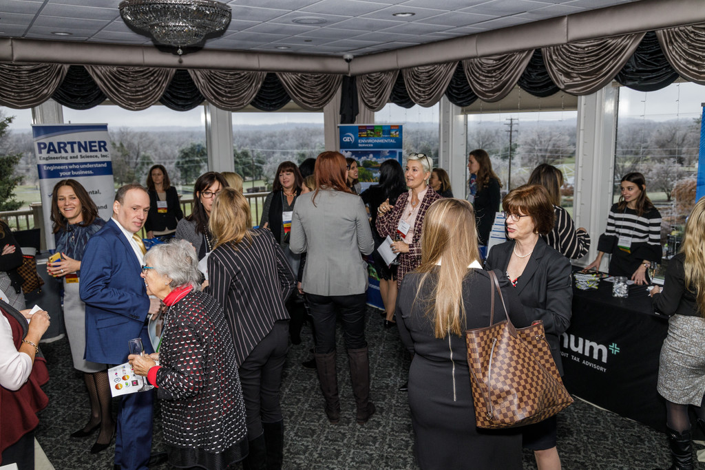 CREW_NJ's tweet photo. Thank you for joining @CREW_NJ #CREWNJ for Sponsor Expo & Board Induction ceremony with CREW #NJ Immediate Past # & Firm Partner. Thank you to our sponsors #Langanengineering #Chicago Title #Wilkin & Guttenplan #WareMalcomb #HerbertLutz #PartnerEngineering #GZAGeoEnvironmental https://t.co/yATmGxyPlf