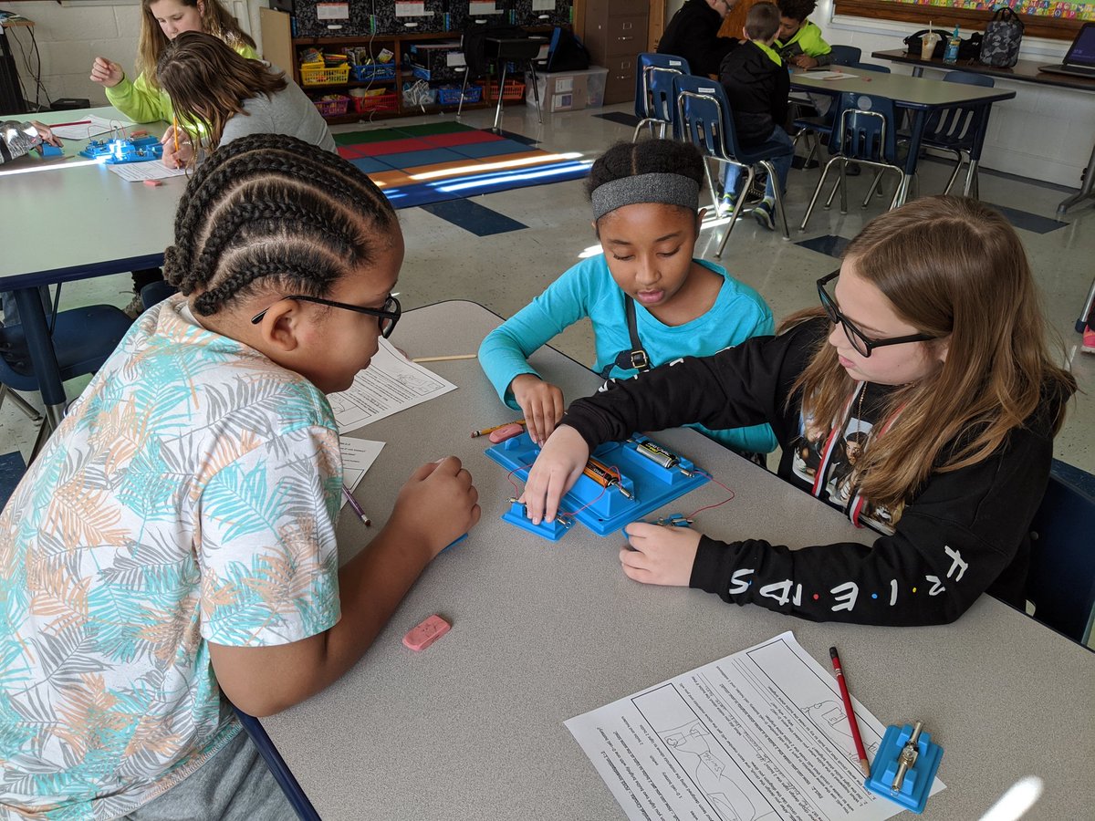 Series or parallel circuit? #hawktalk #fcpsva