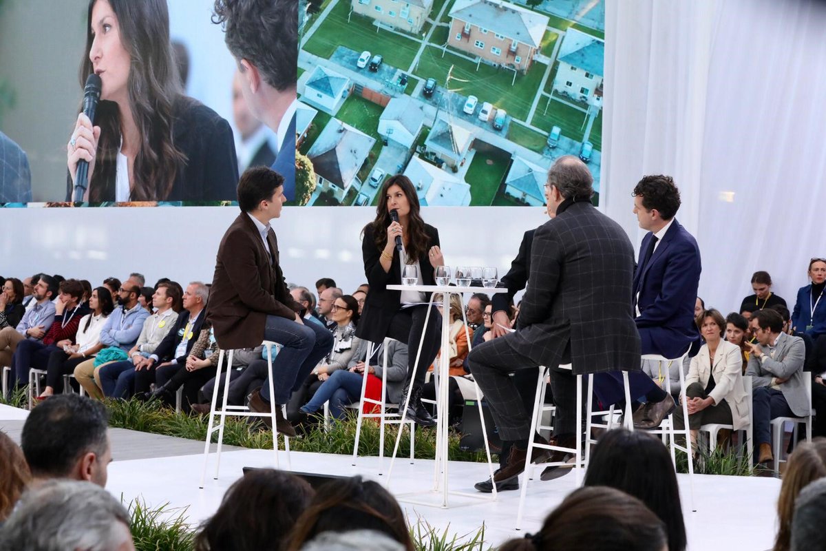 Growing starts by listening – hearing the voice of the citizen, the local authority and the big corporate at #ENGIE #Leadership event through <a href="/AZulfikarpasic/">Adélaïde Z</a>, BVA Opinion,
<a href="/ChristopheBechu/">Christophe Béchu</a>, Mayor of Angers &amp; Jean-Michel Pille, @Loreal #ActwithENGIE