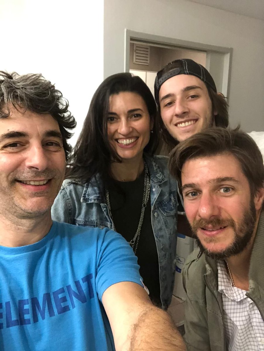 tiempodesalud's tweet photo. No te pierdas hoy nuestro ultimo programa del 2019 en @led_fm.
Porque la #informacion genera #prevencion!!! @perdomover @drsebasbarreiro https://t.co/MP8IfkT9o0