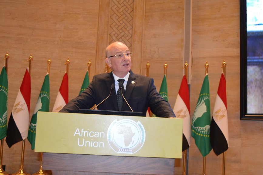 AUC_PAPS's tweet photo. Comm.@AU_Chergui @AU_PSD opened the 15th Meeting of #ACDSS - We need unwavering commitment,support & political will from our Member States to prevent & respond to conflicts on the Continent to facilitate timely responses to threats& crises;to implement the theme of @STGinAfrica https://t.co/p9D3bBoIv5