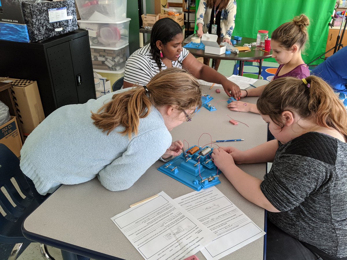 Girls rock! Building circuits. #hawktalk #fcpsva