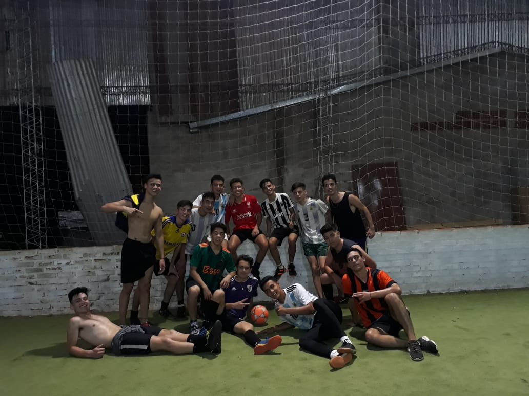 KevinSanchez098's tweet photo. Fueron estos amigos que me dio la vida 💙🔥 https://t.co/4aBAndc7mL
