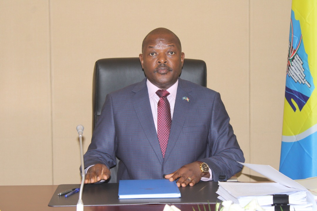 LionelYves's tweet photo. #Burundi My family and I Wishing to HE @pnkurunziza President of my country a Happy Birth Day. The Almighty bless him, his family and all citizens of my beautiful land. https://t.co/dm2O08ccRM