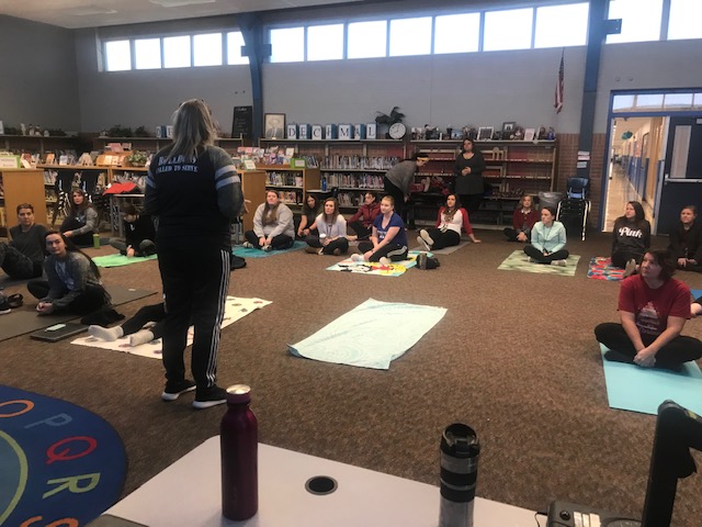 HeidiMertens3's tweet photo. Today was all about Southern Staff Self Care!  Teachers need extra love and care this time of year too!  Thank you to Kim McConnell for taking the time to come in and help us feel energized to take good care of our kiddos these few days before break! #WSEBulldogChat https://t.co/NNYbhZci83