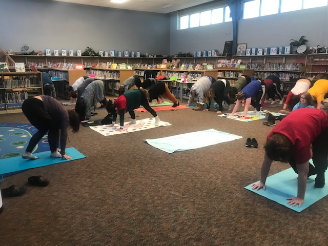 HeidiMertens3's tweet photo. Today was all about Southern Staff Self Care!  Teachers need extra love and care this time of year too!  Thank you to Kim McConnell for taking the time to come in and help us feel energized to take good care of our kiddos these few days before break! #WSEBulldogChat https://t.co/NNYbhZci83