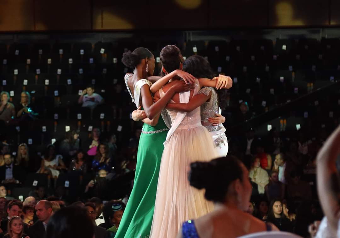 MissWorldVote's tweet photo. Here it is Top 5, Miss World 2019 finalists are:
Nigeria
Brazil
India
Jamaica
France
How will they do facing Piers Morgan?
#missworld2019 #piersmorgan
Thank You for VOTE Miss World 2019👇: https://t.co/vce1JrRZAv
#MissWorldVote #MissWorldVoting https://t.co/Vu24CGEzew