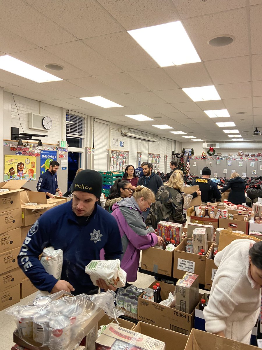 abanks_amy's tweet photo. Another successful Giving Tree @rcsdwoodbridge   Great community support for our families! #rcsdchampions https://t.co/MRFoKJNefq