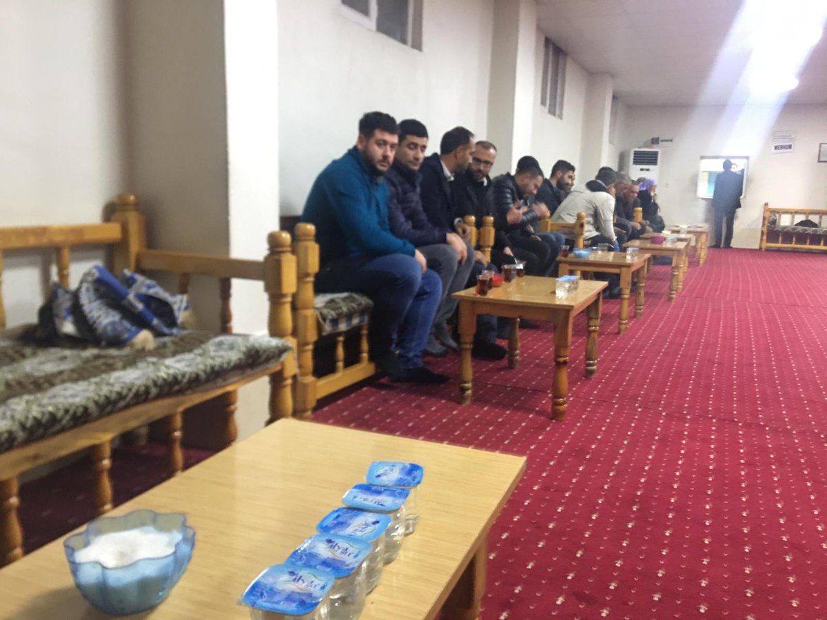 millibekasurfa's tweet photo. Strateji kom. Bşk Sn @CengizK56474386 Ağabeyi Mustafa Kurt Hakkın Rahmetine Kavuşmuştu 
milli Beka Hareketi Ş. Urfa İL Bşk Sn @Hakanyilmaz063 Bşk. Vekili @ibrahim_plsyr Disiplin Kurulu Bşk. @sil_murat Ve Karaköprü Gnçlik Kolları Bşk @MhMeT Kurt Ailesine Taziye Ziyaretinde Bulundu https://t.co/KbpkFxfxwv