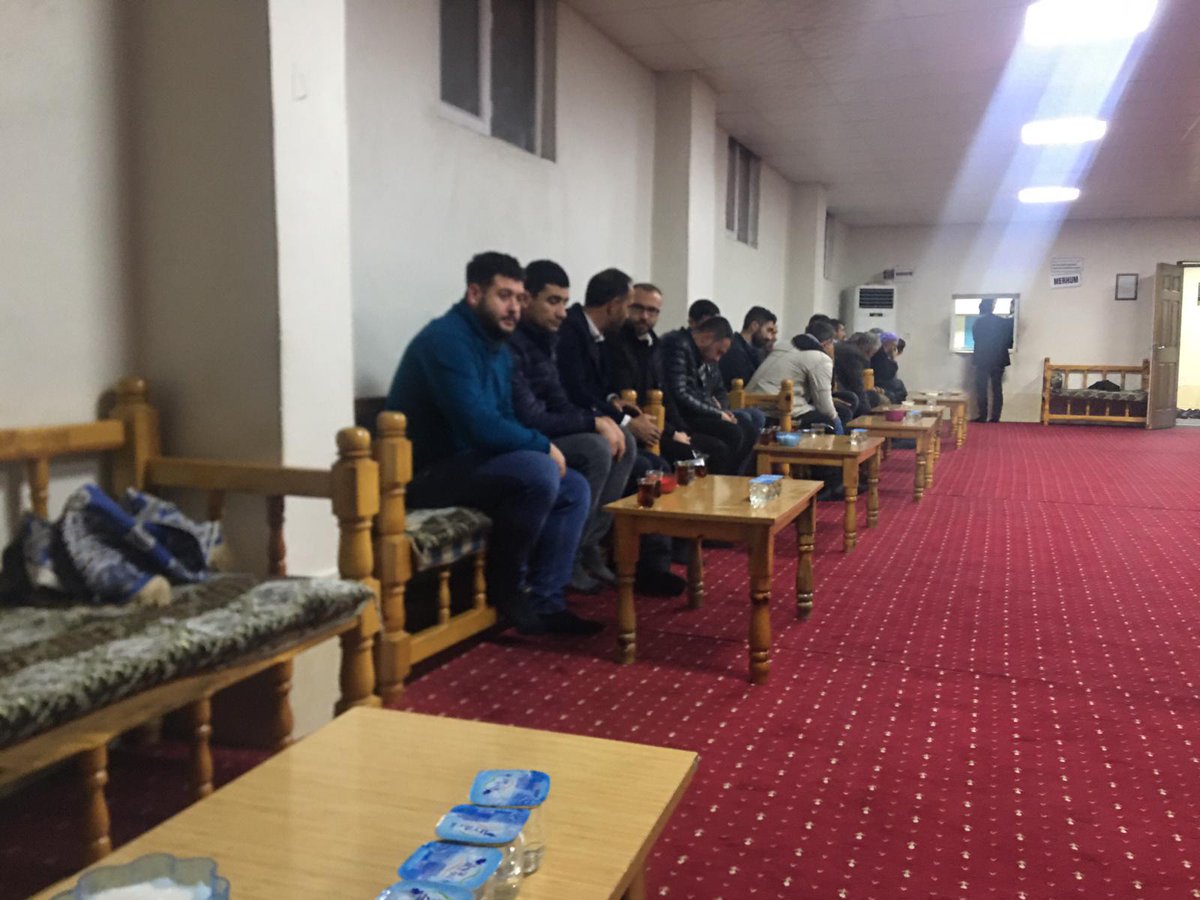 BekaKarakopru's tweet photo. Strateji kom. Bşk Sn @CengizK56474386 Ağabeyi Mustafa Kurt Hakkın Rahmetine Kavuşmuştu 
milli Beka Hareketi Ş. Urfa İL Bşk Sn @Hakanyilmaz063 Bşk. Vekili @ibrahim_plsyr Disiplin Kurulu Bşk. @sil_murat Ve Karaköprü Gnçlik Kolları Bşk @MhMeT Kurt Ailesine Taziye Ziyaretinde Bulundu https://t.co/mPRiRcTstl