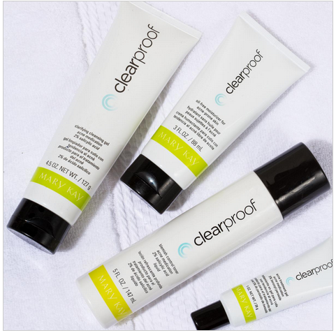 cultra57's tweet photo. Clearer Skin at any age, Breakouts and blemishes Beware! You've got the power of skins science in your hands with the Clearproof Acne System , formulated with ingredients to deliver clearer looking skin. https://t.co/Djz5Mcz8mk https://t.co/SVIdesm6CP