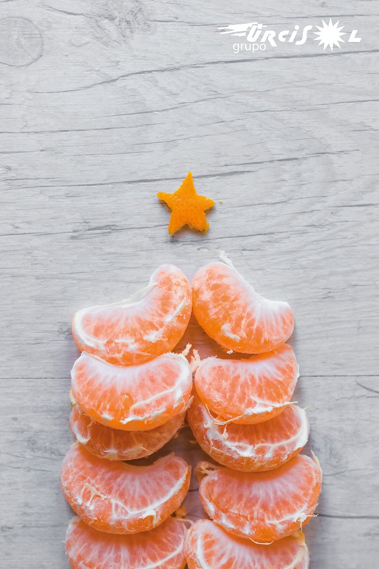 Urcisol's tweet photo. 🎄 | Desde Urcisol deseamos que tengáis una época llena de felicidad y que se cumplan todos vuestros deseos. ¡Feliz Navidad! 

#Urcisol 🎅🏼 #FelizNavidad 🔔 #FelicesFiestas 🎁 https://t.co/F1CJabBjeb