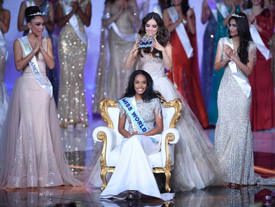 MissWorldVote's tweet photo. And Miss World 2019 is Toni-Ann Singh from JAMAICA 🇯🇲 1st Runner up: France 🇫🇷 2nd Runner up: India 🇮🇳 #missworld2019
Thank You for VOTE Miss World 2019👇: https://t.co/vce1JrRZAv
#MissWorldVote #MissWorldVoting https://t.co/0rpNON6dN2