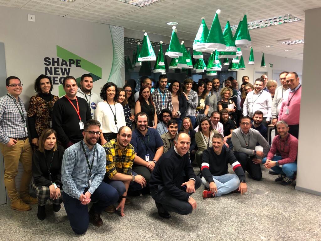 jmcanedoa's tweet image. Felicitando la Navidad desde León. #accenturemoments #xmastech #accenturetechnology ⁦@ATeruelFer⁩ ⁦@DoloresVillator⁩ ⁦@JUANMA_PALACIOS⁩