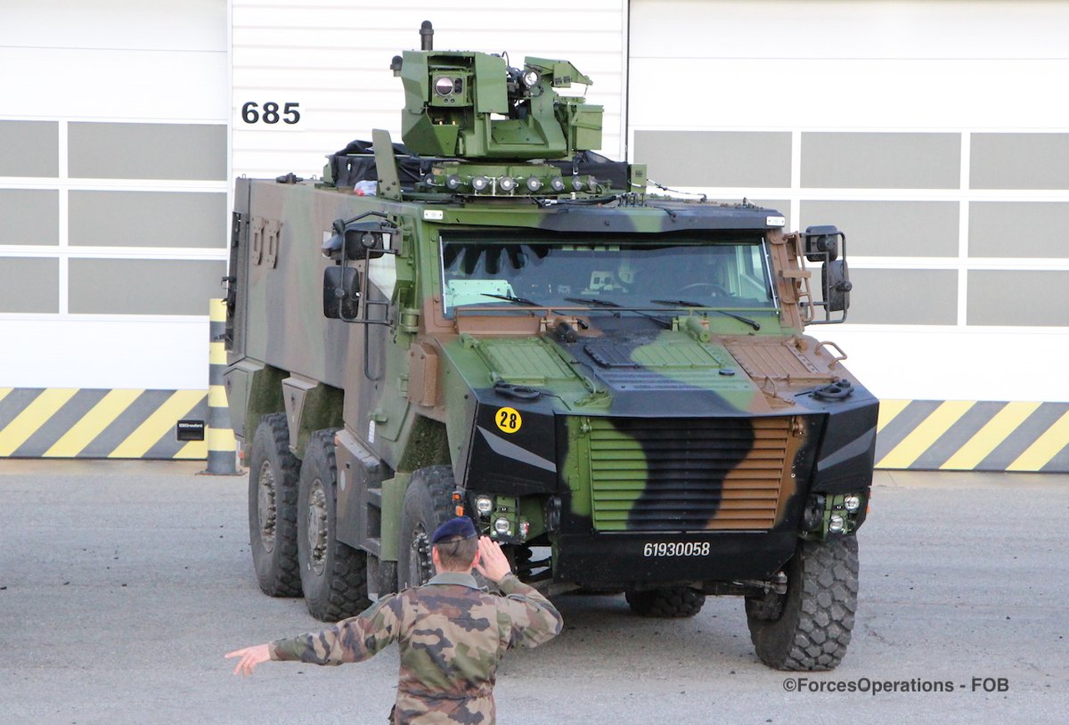 ForcesOperation's tweet photo. [Entretien] Le 1er RCA, rouage essentiel de la mécanique #Scorpion🦂

➡️Retour sur les missions d'un régiment encore trop peu médiatisé en compagnie du LCL Marc, commandant du #CFPIA

➡️https://t.co/fNDDmVkROA https://t.co/HUWcvxtVuG
