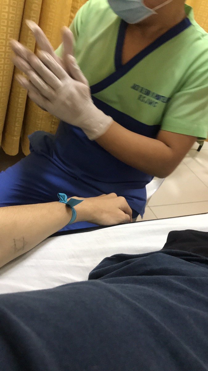 AmandyMiguel's tweet photo. First day https://t.co/emKbSsMD1x