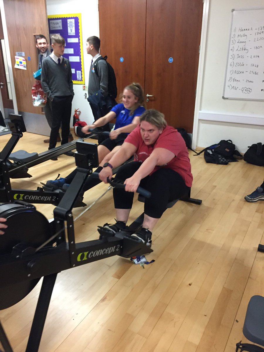pe_tfa's tweet photo. 42 kids + 16 teachers, a great turn out for our Staff v Student Rowing competition! Well done to all who took part! @RowLeeds @GORSEGetHealthy #dontfallinthewater https://t.co/SQGswkHtPR