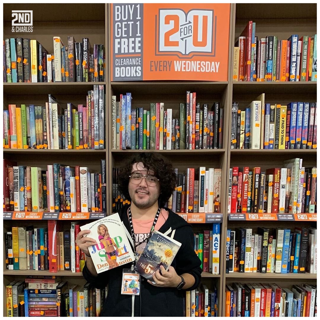 2ndandcharles's tweet image. It's #2ForU Wednesday! All clearance books are BUY 1, GET 1 FREE every Wednesday at #2ndandCharles.