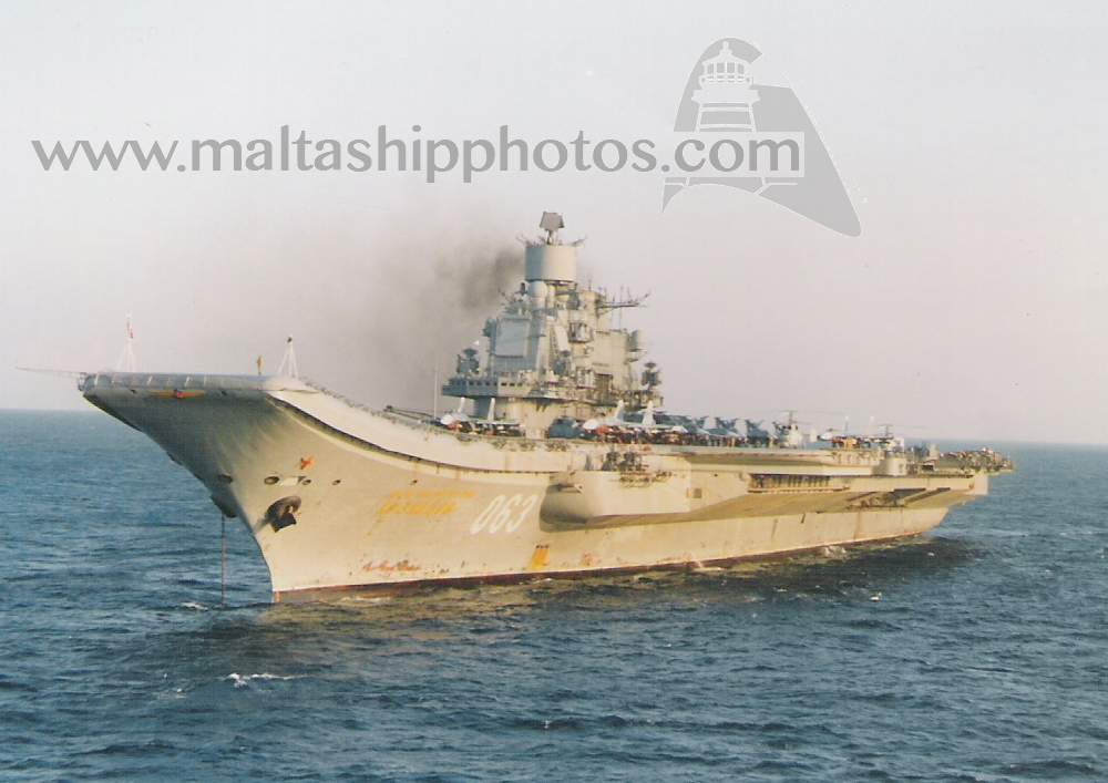 ShipsInPics's tweet image. Thanks for the mention! Shipguru: 063 #RFS #ADMIRAL #KUZNETSOV #anchored off #Bunkering #Area2, #Malta - 18.02.1996 - maltashipphotos.com ShipsInPics worldshipsoc WarshipPorn WarshipsIFR warshipworld Capt_Navy YorukIsik