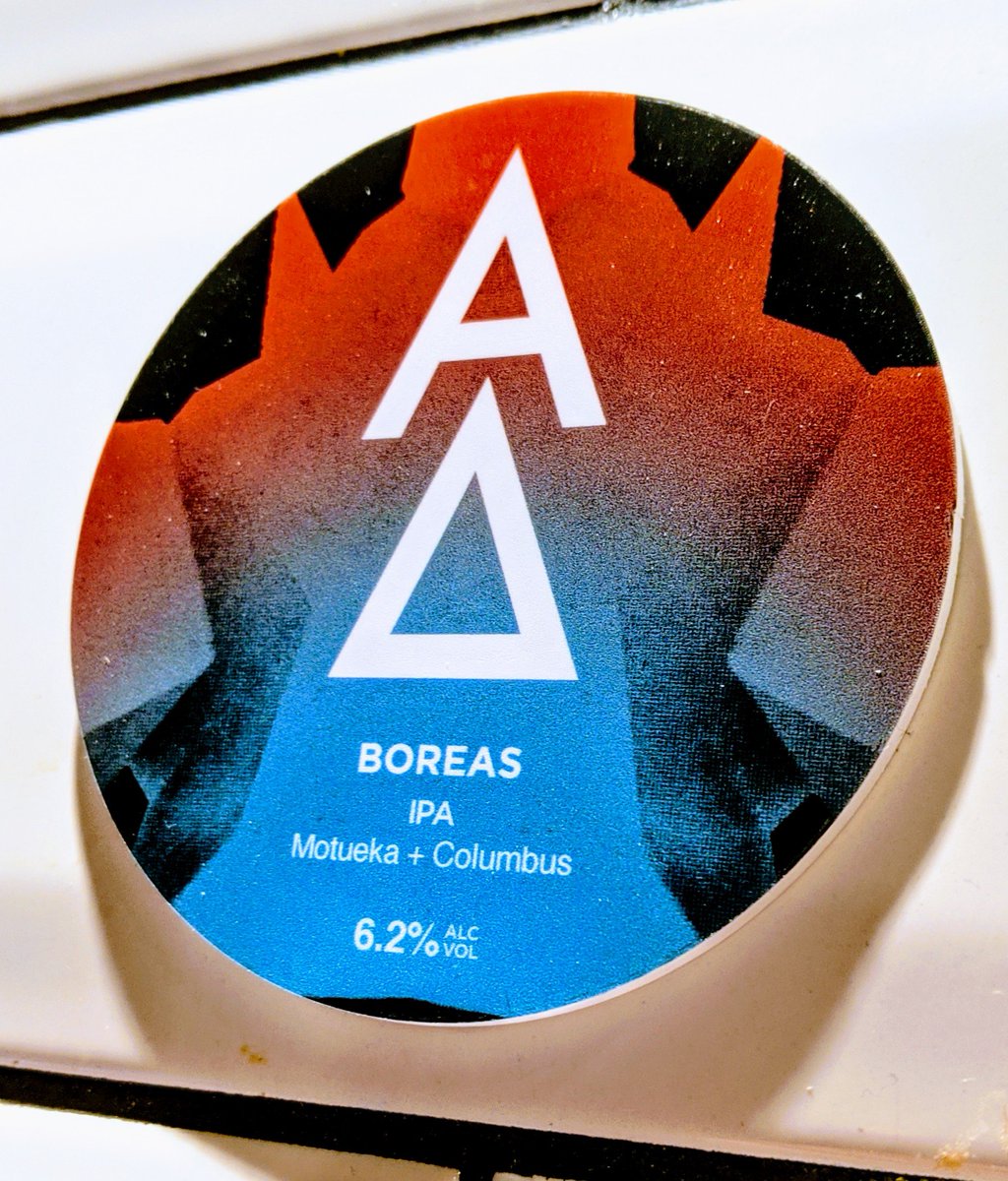 Take a look at our fantastic collection on the menu this week!!

We think there's something for everyone here, from hoppy IPAs to fruity sours - with the fantastic brand new range from @ad_brewing! 

All available in #TheBoxSocial now, open late.

Happy holidays! 🎅☃️