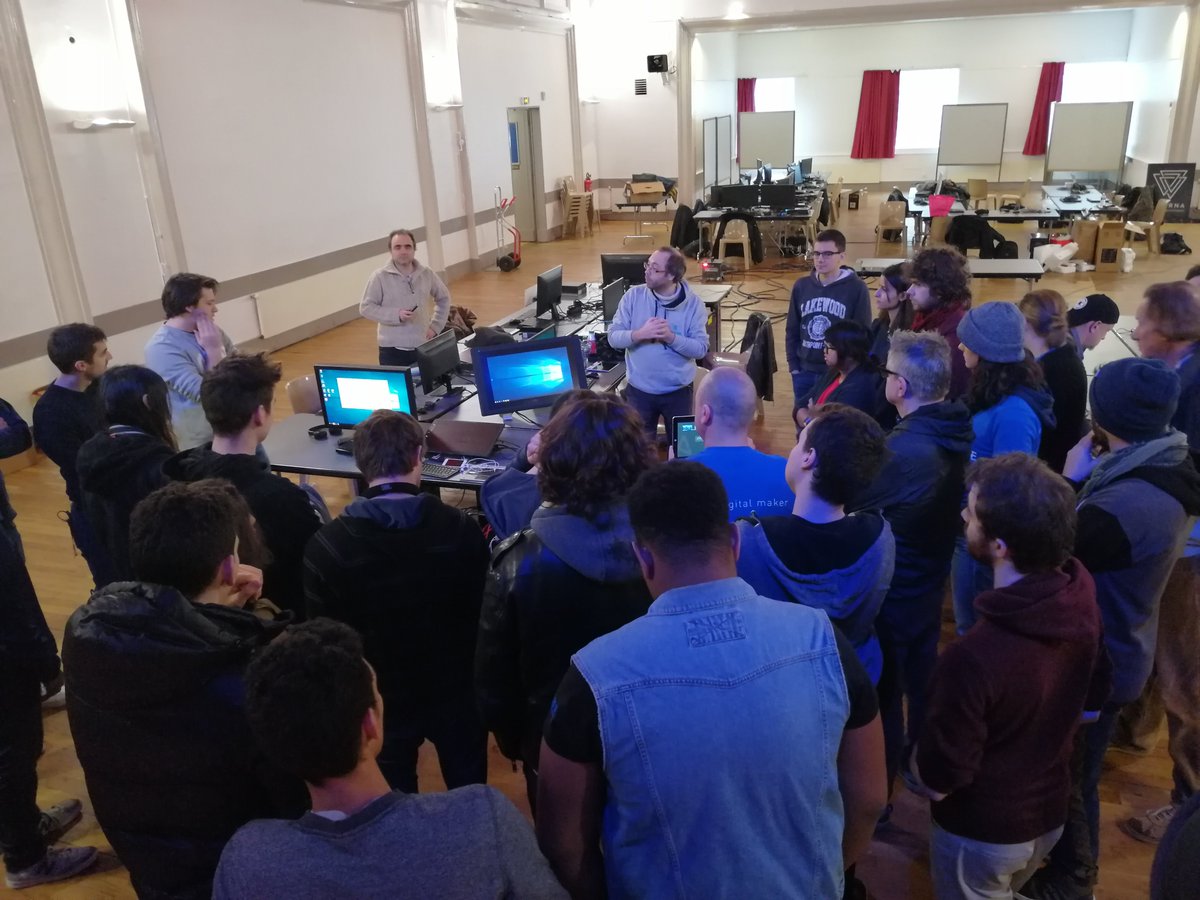 AgencyPaztec's tweet photo. [#IntereFX x #IntereFX2020]
On vous met des photos de ce qui s'est passé au #interefx2018, c'est pour nous, c'est cadeau. https://t.co/IjR97xON5r