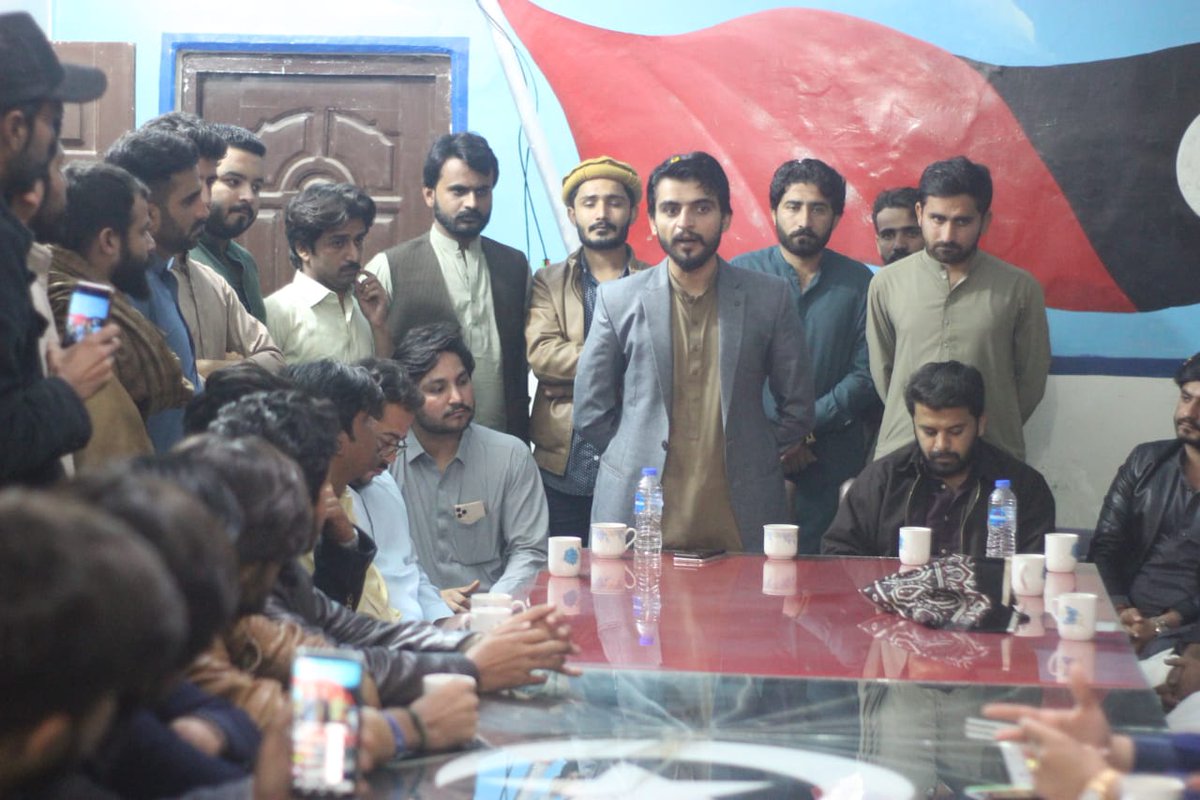 LalaMuradKhan's tweet photo. Along With President SPSF @psfmansoor Conducted Meeting Of Provincial and Divisional Candidates Of SPSF Sindh Regarding 12th Martyrdom Anniversary Of #SMBB At Liaquat Bagh Rawalpindi. Insha Allah SPSF Will Participate In Huge Number.
#QadamBarhaoBilawal #chalopindichalo https://t.co/3ly1VbRdBL