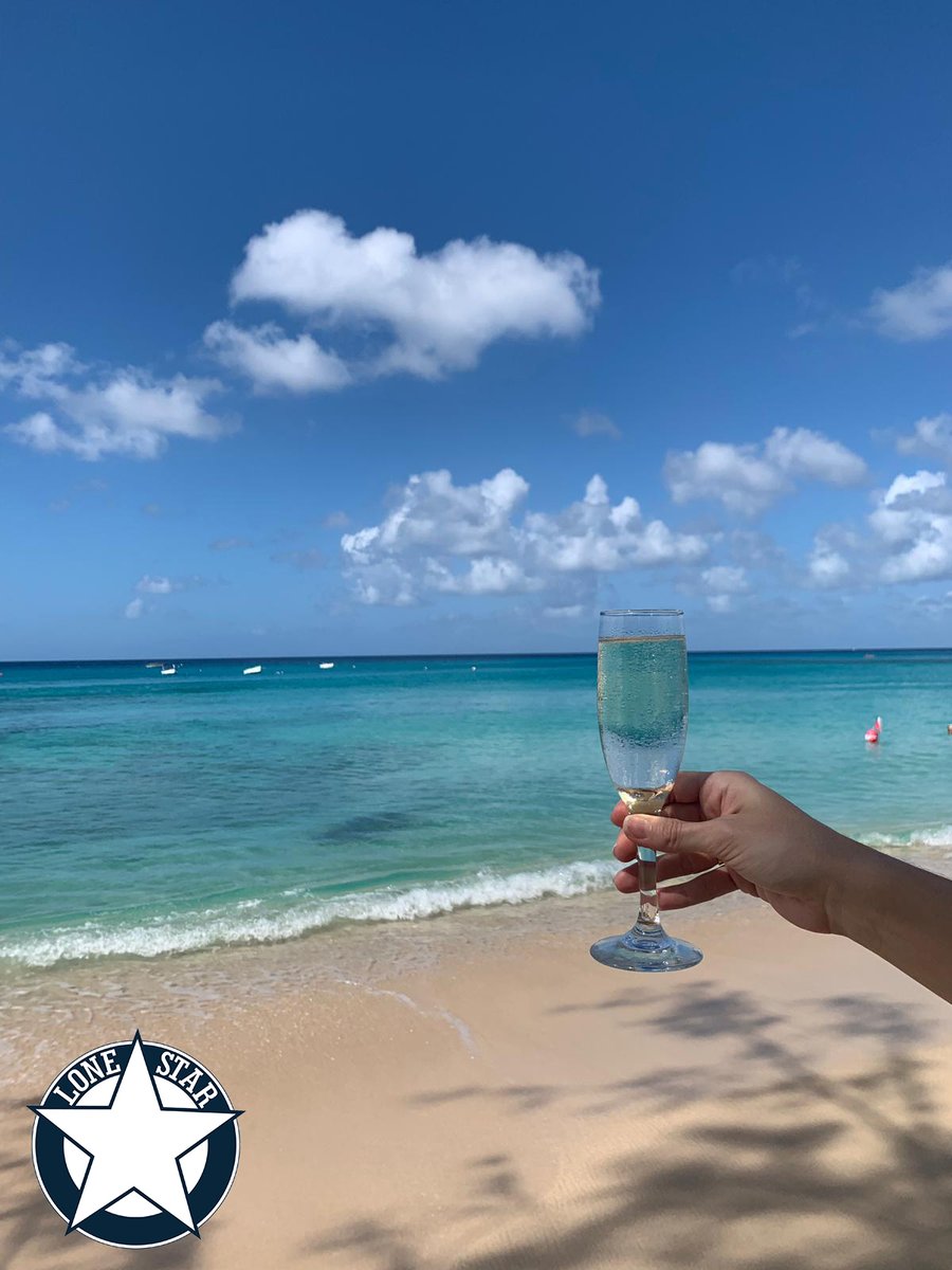 lonestarbdos's tweet photo. All I want for Christmas is blue skies, soft sand and warm weather. #TheLoneStarBarbados https://t.co/s3rbbOJmvk