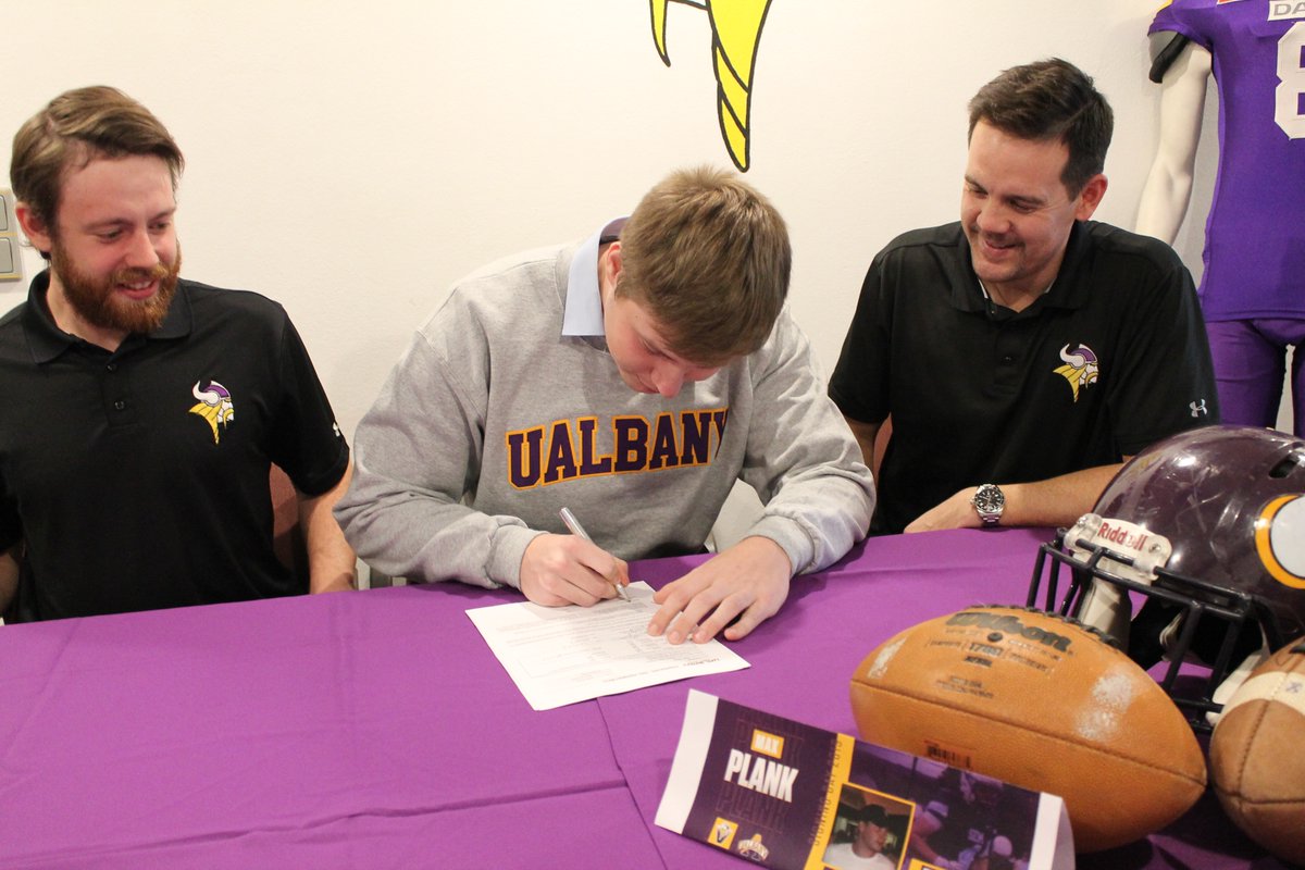 ViennaVikings's tweet photo. #NSD2020 
We are happy and proud that our #VikingsProduct Max Plank is signing with the @ualbany today! Go, Max! #Congratulations 💜🇦🇹🏈💪🏽 Max is the 3rd @ViennaVikings player at a @NCAA Div1 College now! We cheer for you &amp; @UAlbanyFootball!
#VikingsFootball #PurpleAndGold #NSD20 https://t.co/5WPowmmgP0