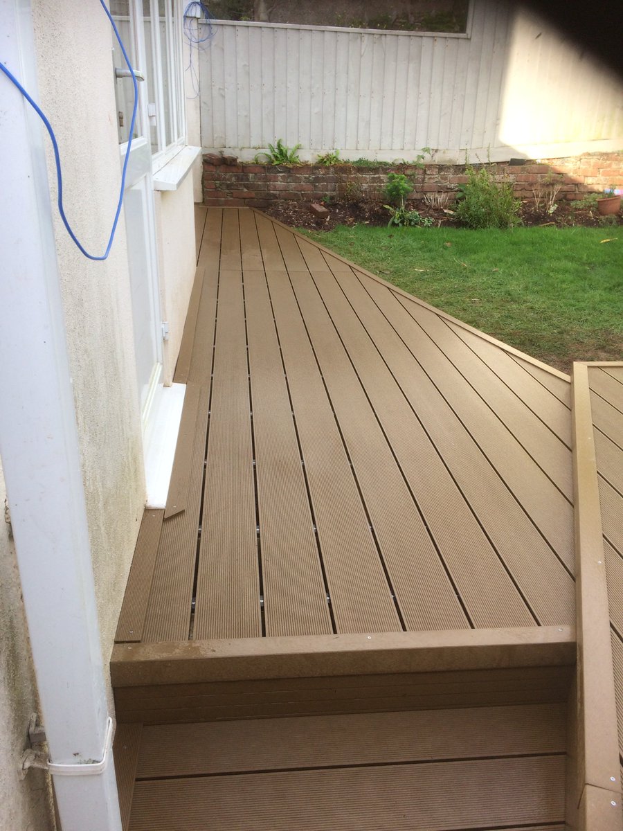 cladcoprofiles's tweet photo. Torbay Composite Company have created this superb design using Cladco #Composite #Decking Boards in teak colour. Its never too early to start planning your spring/summer garden. https://t.co/PiRH6b4kBd https://t.co/Ao6tnXugHB