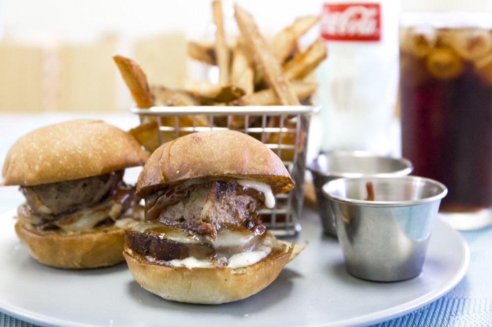 REVIEW: "To have a chef-driven diner in these chain-filled parts is a bit of an anomaly, but there Diaz is, in the kitchen, behind the dining room's cutesy Hobby Lobby decor, tam on backward and working the grill and fry station with great abandon." orlandoweekly.com/orlando/alexs-…