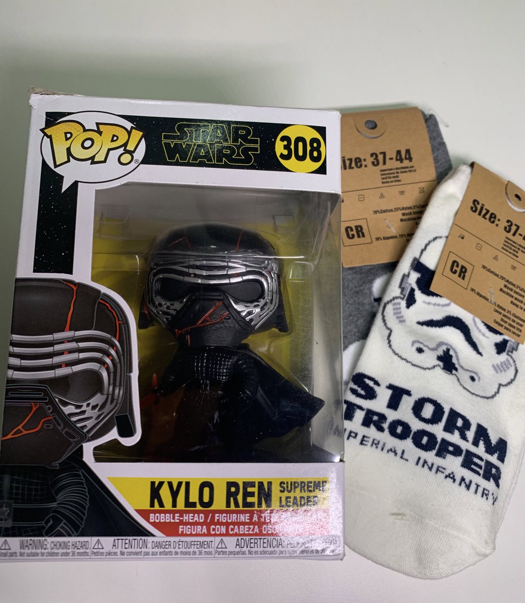 Sigue a @tdmasoriginales, dale RT y participa por este combo de #TheRiseOfSkywalker ¡Mañana anunciamos ganador (a)!
