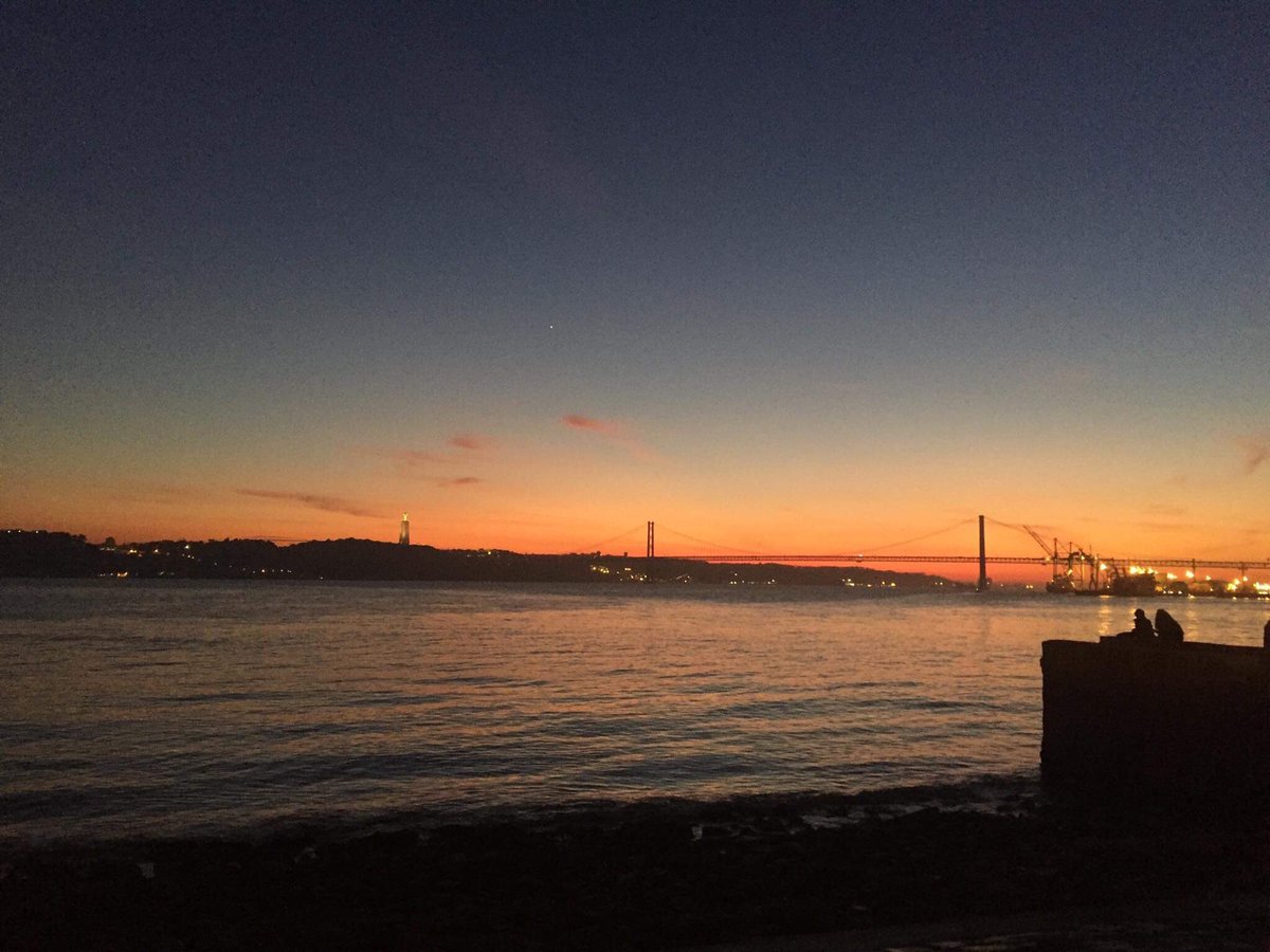 cooper_finance's tweet photo. Wandering around Lisbon has been a blast! It’s a hub for digital nomads like me with lots of cute cafes with strong WiFi and coffee, decently cheap rent and very safe. 
Where’d you live and what’d you like about it there? 😁
#WanderingWednesday #Lisbon #Portugal #DigitalNomad https://t.co/viVh0a6u25