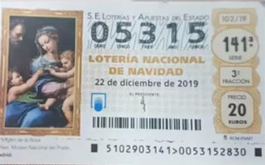 CanalNereo's tweet photo. Dentro de una hora , a las 6 de la tarde estare en directo para sortear el decimo , si os apetece estais todos invitados al canal de youtube. https://t.co/Ape8jEhcW8