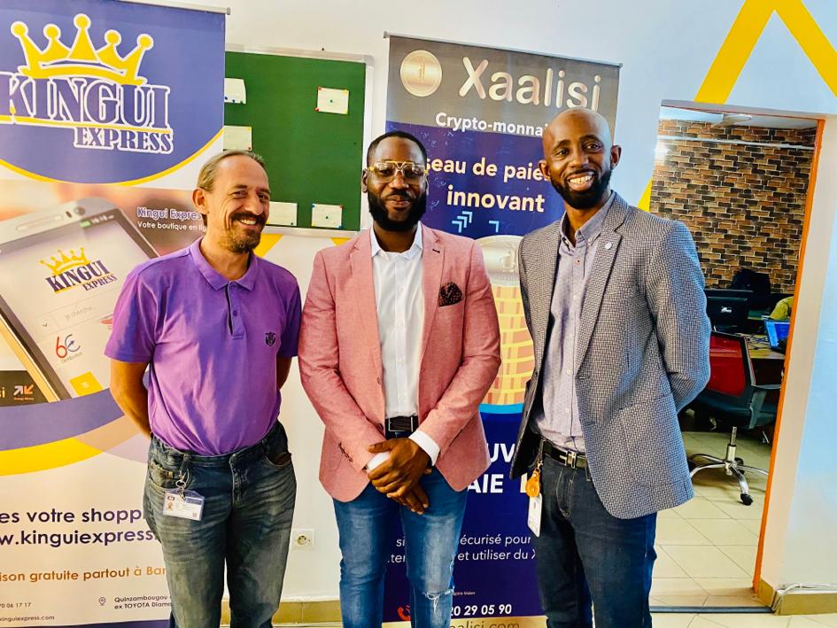 RoboticsDiakite's tweet image. Diakite Robotics au siège de l&apos;UVMALI. De bonnes discussions autour d&apos;une très belle collaboration à venir avec le CEO du Groupe Famib, Monsieur Amadou Diawara!
#DiakiteRobotics #UVMMALI #Mali #Bamako #Mécatronique #Mechatronics #Robotique #Robotics #Université #Virtuelle