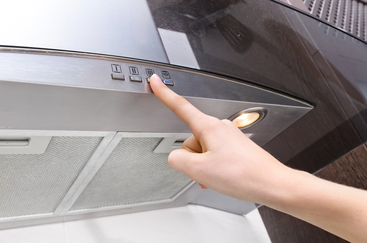 StearnsElectric's tweet photo. | ENERGY EFFICIENCY TIP |

Avoid using your exhaust fans. Your bathroom fans and oven hoods are often-overlooked sources of heat loss in the winter. Use your exhaust fans sparingly, and turn them off when not in use to ensure your home’s warmth isn’t being pulled away. https://t.co/mW8Zh5ksaF