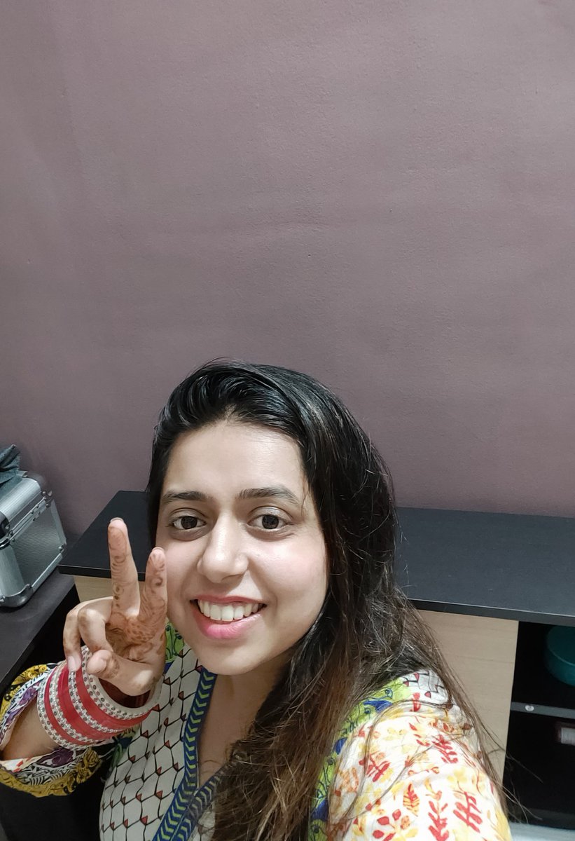 iNehaBhambri's tweet image. I would buy makeup from Myntra because I always love to shine bright like a diamond. 
#Contest2 #MyntraEORS #EORSGameZone #IndiasBiggestFashionSale